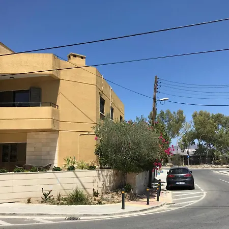 Green Line Hideout * Lefkoşa